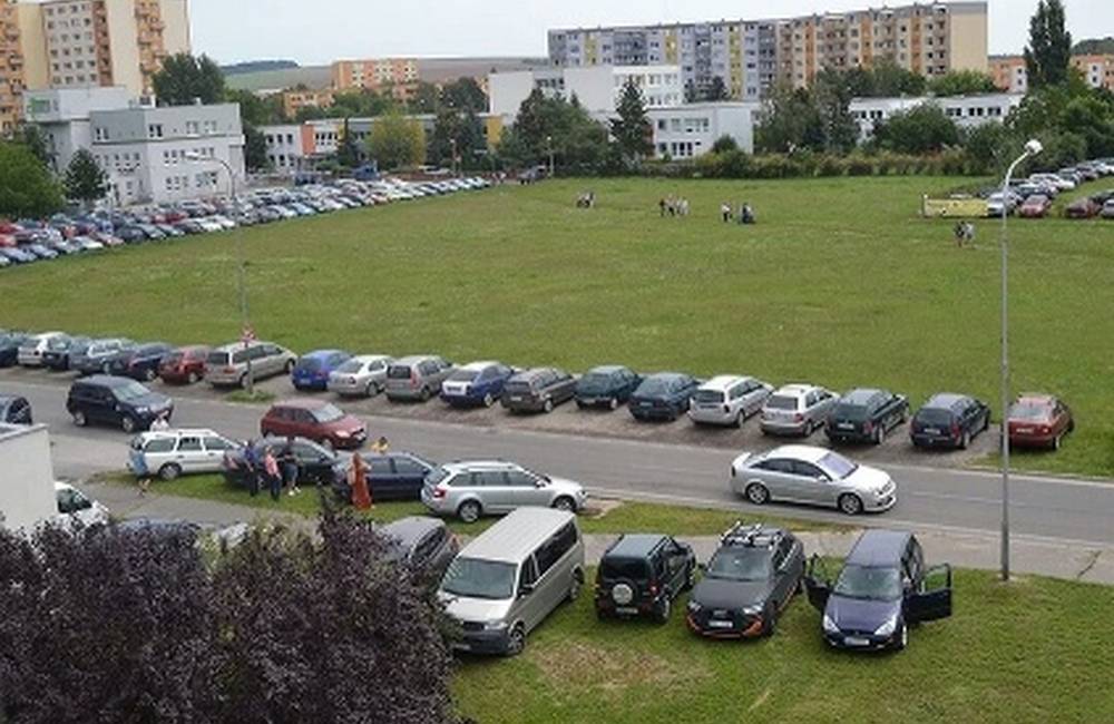 Foto: Nitra uvažuje o systéme zdieľania parkovacích miest v centre mesta