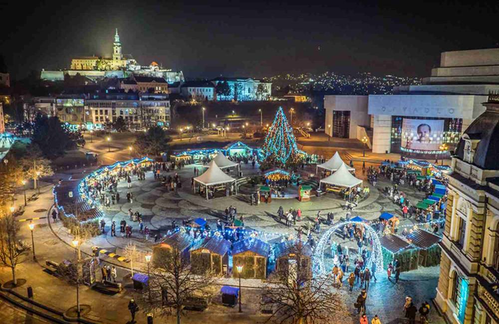 Foto: Zajtra 1. decembra začína predaj v Nitrianskom vianočnom mestečku