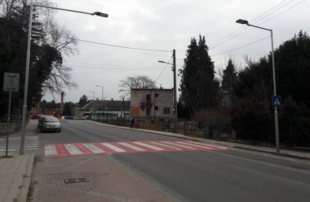 Zlaté Moravce chcú osvetliť priechody pre chodcov, cieľom je znížiť riziko nehodovosti na cestách
