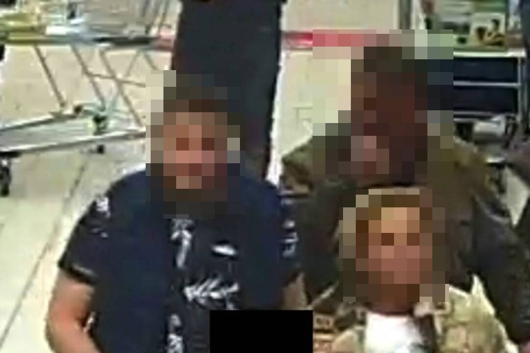 AKTUALIZÁCIA: Ženu a mužov z topoľčianskeho hypermarketu už polícia vypátrala
