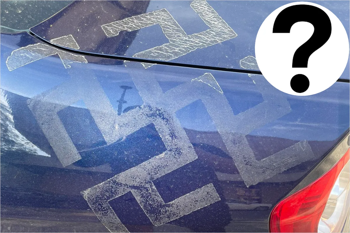 Obyvatel Topoľčian sa sťažoval, že ho niekto kvôli nálepke na aute nahlásil na polícii. Po vlne kritiky status zmizol