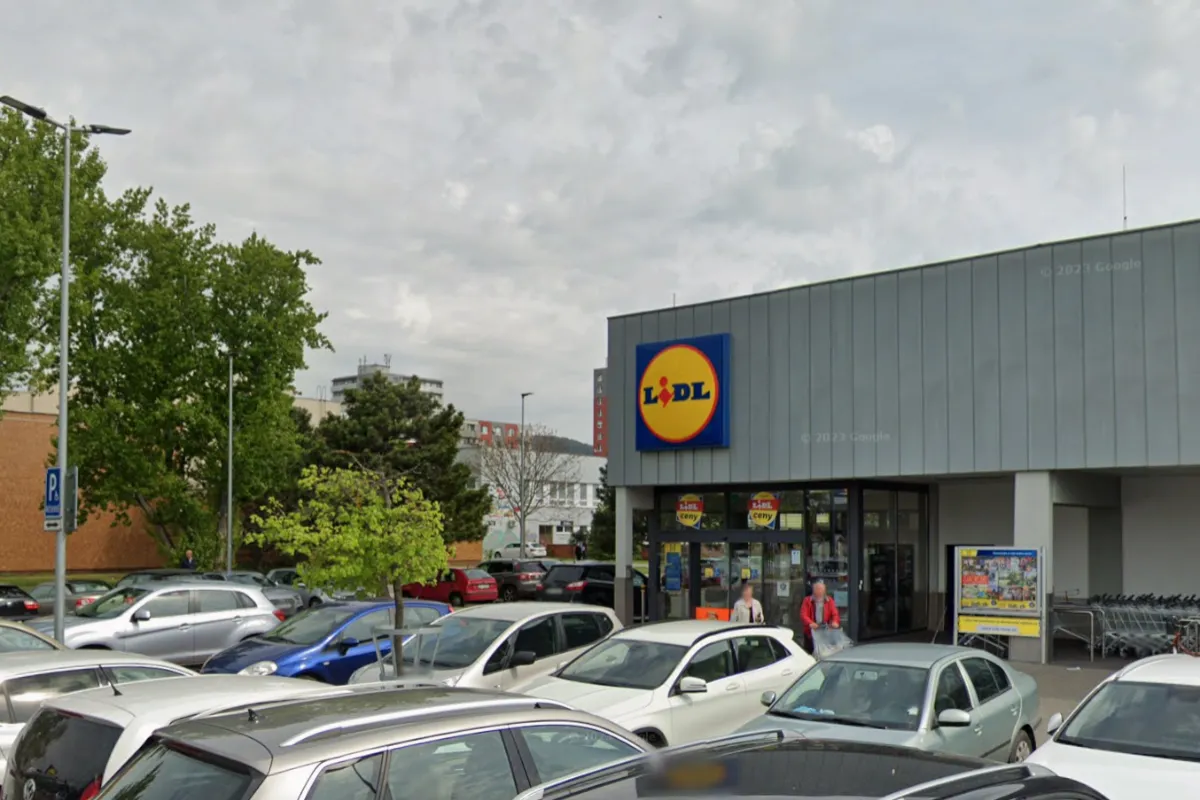 Májové sviatky menia otváracie hodiny reťazcov. Aj v Nitrianskom kraji však niektoré ostanú otvorené, kde si nakúpite?