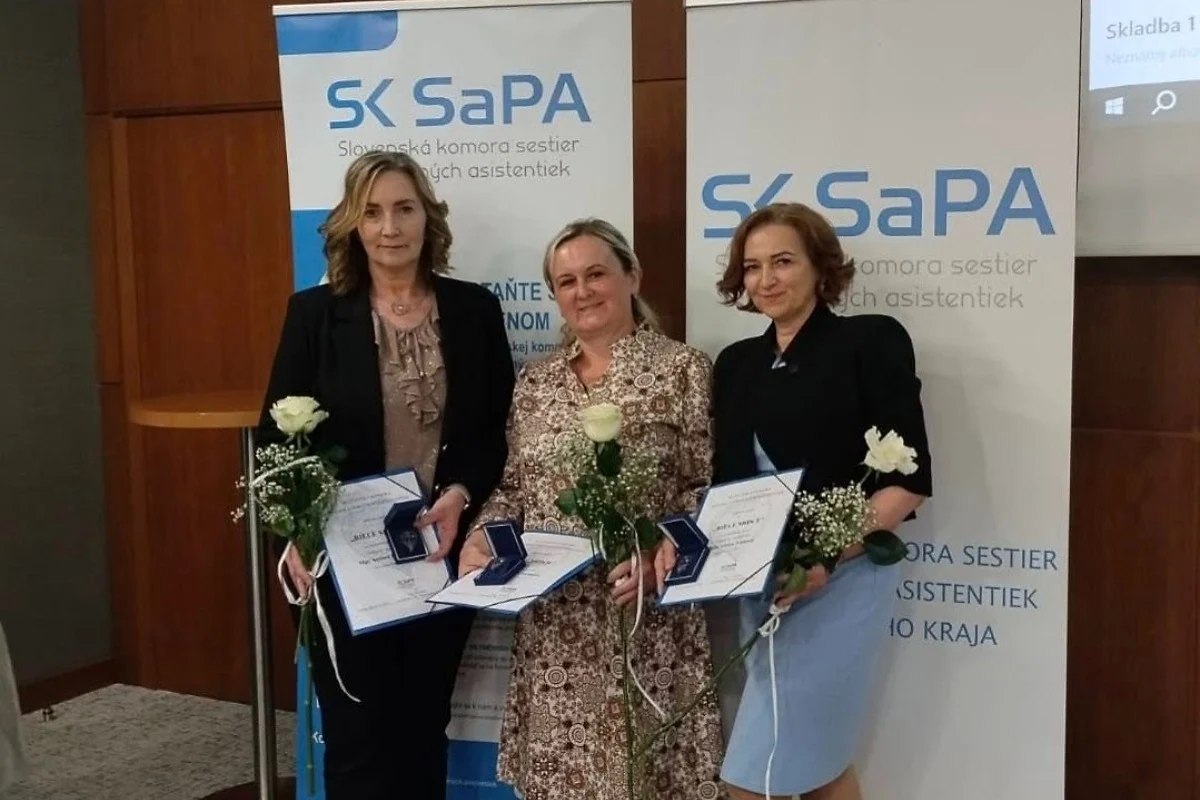 FOTO: Tri zdravotné sestry z Nových Zámkov získali prestížne ocenenie, sú pýchou celej nemocnice