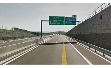 Polícia upozorňuje na dopravné obmedzenie na rýchlostnej ceste R1