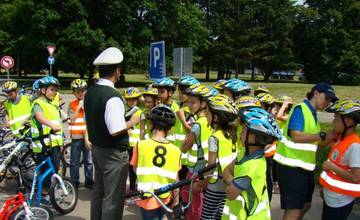 Deti a obrie vozidlá - dopravno-výchovná akcia pre žiakov ZŠ
