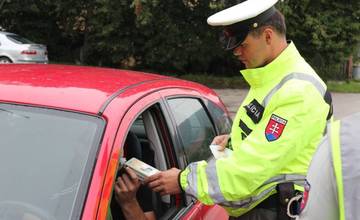 Vodiči pod vplyvom alkoholu ohrozovali počas víkendu bezpečnosť na cestách, polícia ich zadržala!