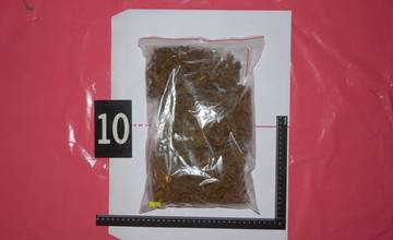 Dva roky predával drogy. Po včerajšom zásahu kriminalistov však skončil vo väzení