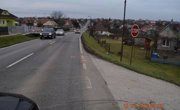 Nehoda na priechode pre chodcov! 23-ročná vodička zrazila dve mladé školáčky, utrpeli ťažké zranenia