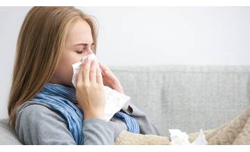 Chrípka v Nitrianskom kraji radikálne stúpa, chorých je o 10 percent viac