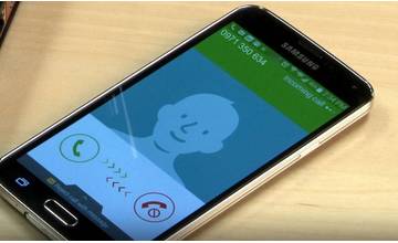 Ďalšie telefonáty od podvodníkov, vymyslia si falošnú zámienku a pýtajú súkromné informácie