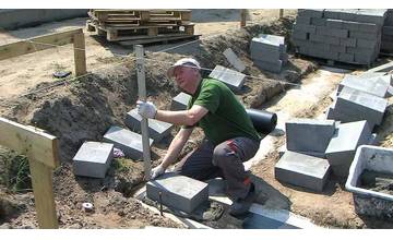 V Nitrianskych Hrnčiarovciach plánujú postaviť 27 rodinných domov