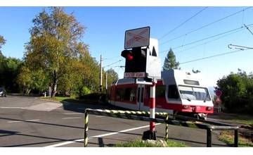 Uzávierka železničného priecestia na Žilinskej ulici v Nitre obmedzí niektoré linky, potrvá 5 dní