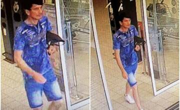 Nepoznáte muža zachyteného na záberoch? Mohol by objasniť krádež v obchodnom dome v Nitre