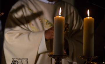 Polnočnú omšu v Nitre narušil agresívny opilec, spacifikovala ho polícia