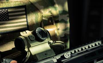 Žena z Topoľčian naletela „americkému vojakovi“. Koľko tisíc eur mu poslala?