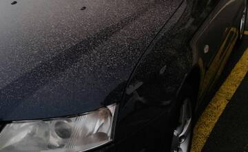 Slovensko opäť potrápi saharský piesok. Ako ho správne odstrániť?