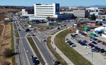 VIDEO: Turbo-okružná križovatka vo Vrábľoch sa už môže začať stavať, došlo k podpisu zmluvy