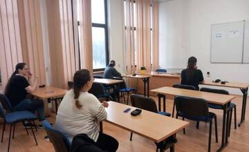 FOTO: Maturitné skúšky skladali uplynulý týždeň aj odsúdené z väznice v Nitre