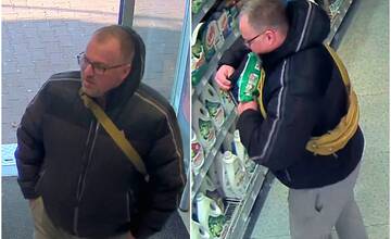 FOTO: Spoznávate tohto muža? V nitrianskom obchode zabudol zaplatiť za nákup