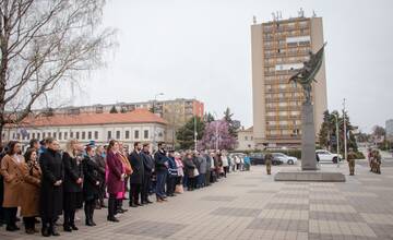 V Nitre si pripomenú 79. výročie oslobodenia mesta aj obete katastrofického bombardovania