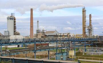 Vo fabrike Duslo Šaľa došlo k tragédii. Muž sa zrútil zo šesťmetrovej výšky 