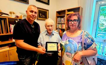 100-ročný pamätník SNP a holokaustu Otto Šimko dostal od primátorky Topoľčian čestné občianstvo