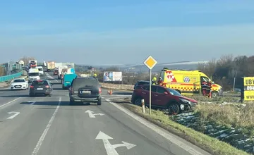 Na Cabajskej pri zjazde na R1 Nitra-Juh došlo k nehode, na mieste sú záchranné zložky