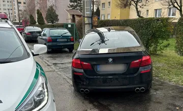 Zbesilá naháňačka po Šali: Vodič chcel ujsť pred políciou cez protismer a skúsil to aj po vlastných