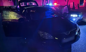 Nepoučiteľný! Tento vodič bol 26-krát trestne stíhaný a nikdy nemal vodičák, opäť ho však chytili za volantom