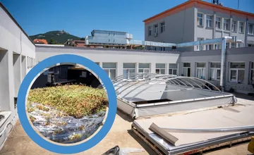 FOTO: Viac zelených striech v Nitre. Jedna už vzniká na budove pre seniorov, druhú chystajú na radnici