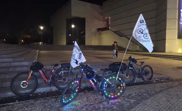 Cyklisti v piatok opäť vyjdú do ulíc, iniciatíva Critical Mass Nitra pozýva všetkých na koncoročnú jazdu 