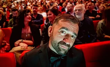 Tragédia z Nitry naďalej dojíma svet, Milan Ondrík získal najnovšie v USA za úlohu vo filme Otec významnú filmovú cenu