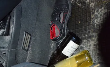 Po tom, čo ohrozil políciu, oslávil narodeniny v cele. Polícia zistila alkohol za volantom aj zákaz šoférovania