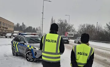 Polícia vyhlásila pátranie po nezvestnom Nemcovi Bernhardovi Martinovi z Komárna. Spoznali ste tohto muža? Nahláste to