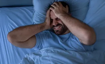 Obyvatelia sa sťažujú na neznesiteľný hluk počas nočného pokoja, čo budí niektorých Levičanov zo spánku?