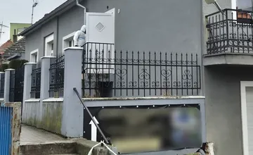 V Leviciach došlo k vražde: Policajti našli dobodané telá matky a dcéry (†11) a zadržali druha, vyjadril sa aj primátor