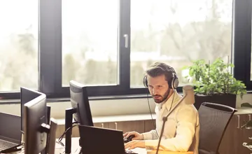 Hľadáte si prácu? Záchranná služba potrebuje kolegov na novú linku pomoci, miesta sú voľné aj v Nitre