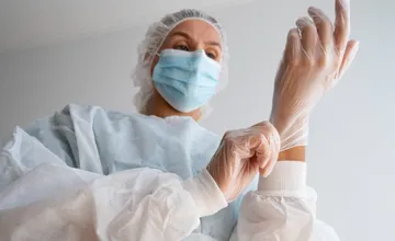 Nitriansky kraj hľadá Zdravotníka roka, otvoril nominácie. Poznáte lekára či sestru, ktorí si toto ocenenie zaslúžia?