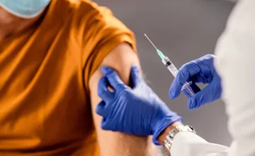 Fakultná nemocnica Nitra spúšťa mimoriadne očkovanie proti COVID-19, pre vysoký záujem pridala ďalší termín