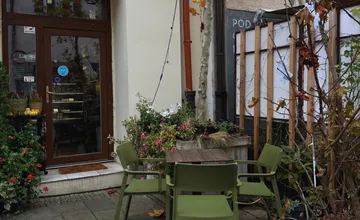 Obľúbená kaviareň na Kupeckej v Nitre ráno šokovala zákazníkov, v noci ich vykradli a musia zostať zatvorení