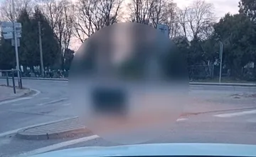 FOTO: Na frekventovanej križovatke v Nitre sa objavil nečakaný úkaz, u obyvateľov okamžite spustil vlnu vtipov