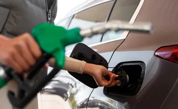 Pozor, kde tankujete. Inšpekcia našla problémové palivo aj v Nitrianskom kraji, nevyhovelo viacero čerpačiek