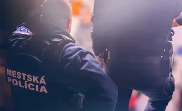 Mestskí policajti riešili v Nitre hneď niekoľko incidentov: Bitka pred Mlynmi bol len začiatok, volať museli aj sanitku