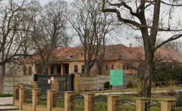 V Nitrianskom kraji sú na predaj dve historické kúrie v pôvodnom stave, nový majiteľ s nimi získa aj kus histórie