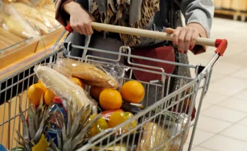 Májové sviatky menia otváracie hodiny reťazcov. Aj v Nitrianskom kraji však niektoré ostanú otvorené, kde si nakúpite?