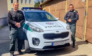 Policajti v Topoľčanoch neváhali ani sekundu. Tehotnú ženu v silných bolestiach eskortovali cez hustú premávku