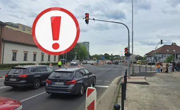 Vodiči, pozor: Na Štefánikovej triede v Nitre pribudli dve nové svetelné križovatky, jazdiť po pamäti sa už nevyplatí