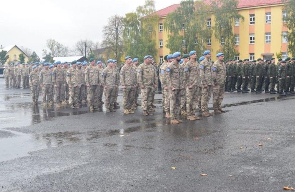 FOTO: Slávnostné privítanie vojakov a vojačiek zo zahraničných misií v Leviciach, foto 4
