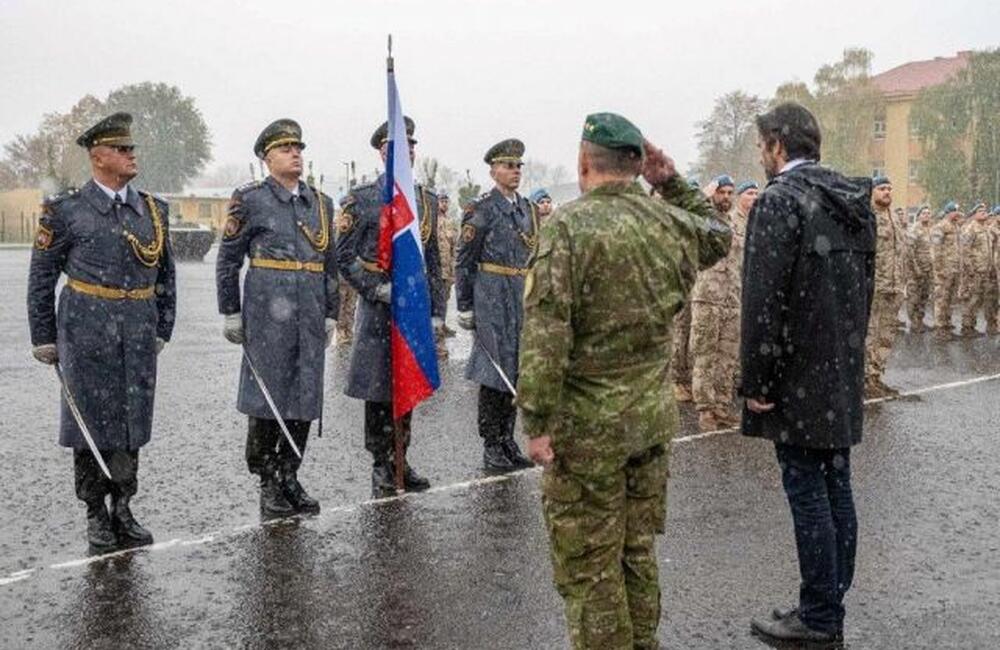 FOTO: Slávnostné privítanie vojakov a vojačiek zo zahraničných misií v Leviciach, foto 15