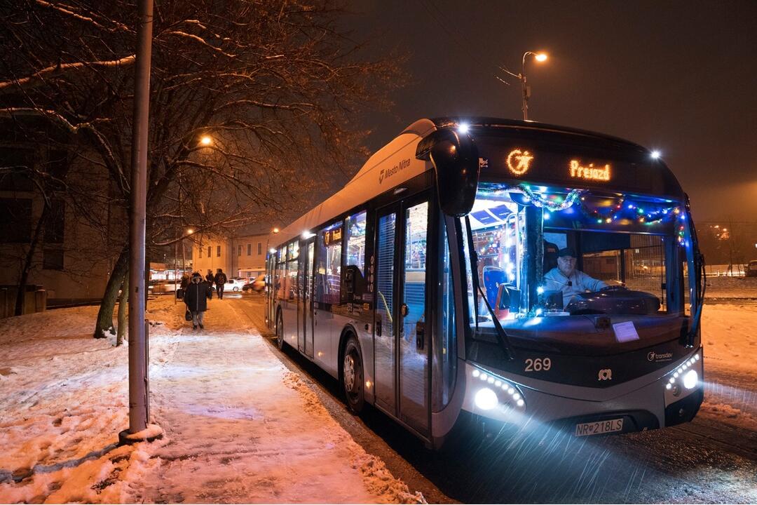 FOTO: Vianočný autobus v Nitre, foto 3